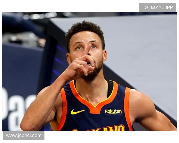 科尔盛赞凯尔特人本赛季表现卓越前三节让勇士毫无反击机会